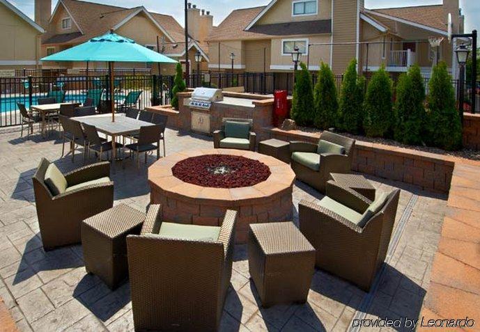 Value Suites Extended Stay - St Louis Maryland Heights Exterior photo