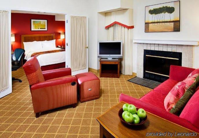 Value Suites Extended Stay - St Louis Maryland Heights Exterior photo